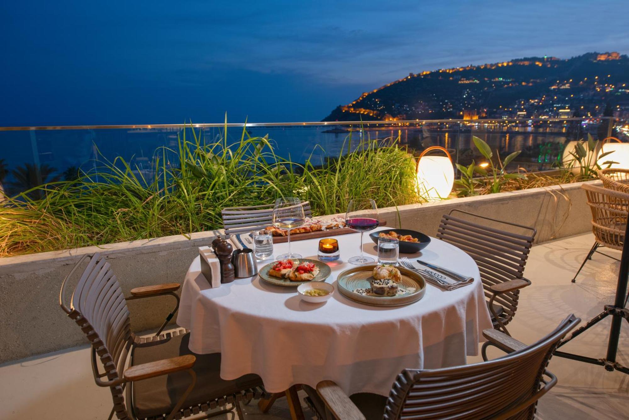 Bueyuek Hotel (Adults Only) Alanya Exterior foto