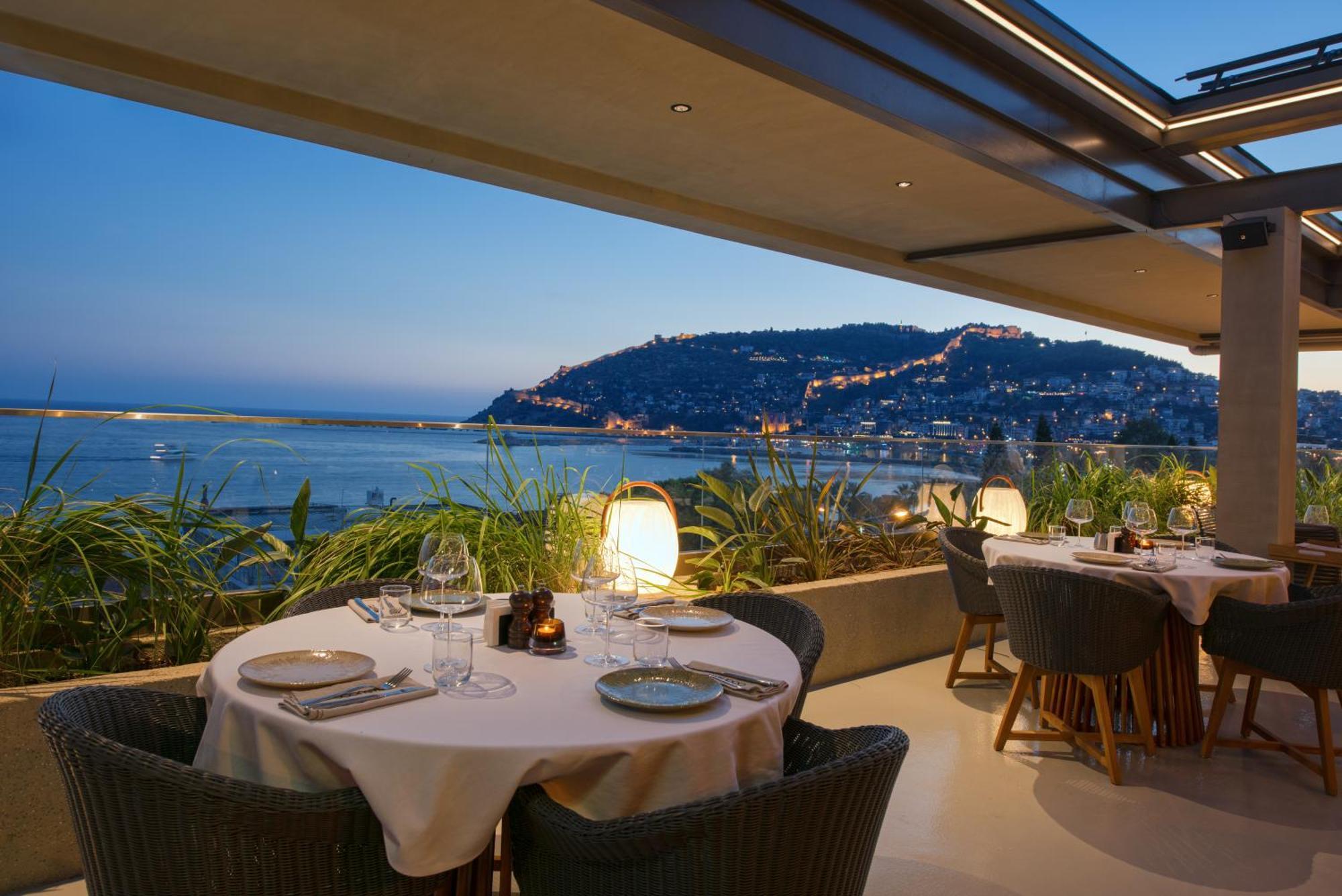 Bueyuek Hotel (Adults Only) Alanya Exterior foto